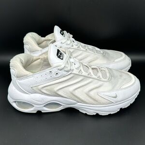 Nike Air Max TW Triple White Shoes DQ3984-102 Men’s Sz 7.5 Women’s Sz 9‎